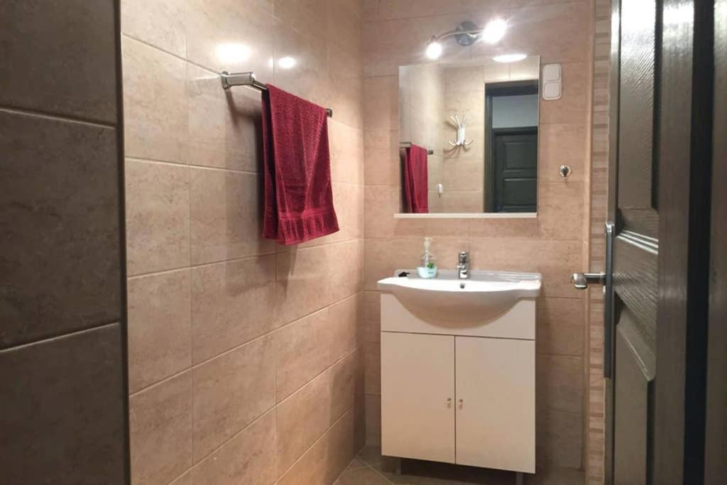 Green Garden Apartment Ingyenes Zart Parkoloval Seghedin Exterior foto