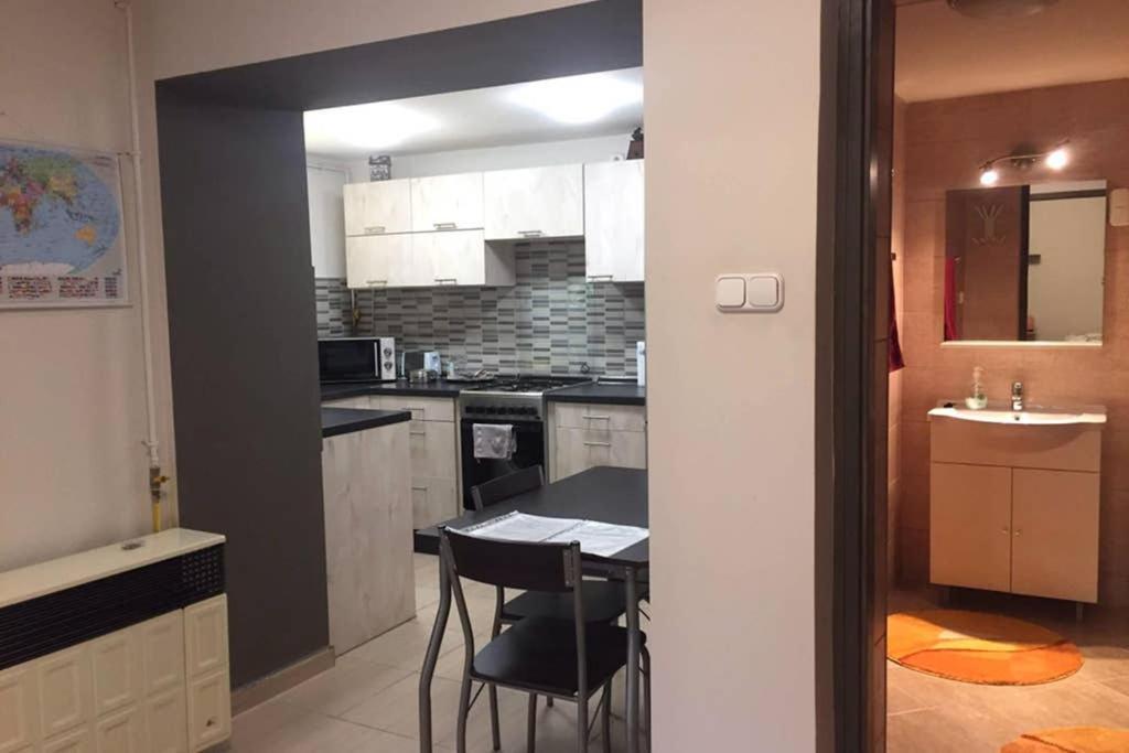 Green Garden Apartment Ingyenes Zart Parkoloval Seghedin Exterior foto